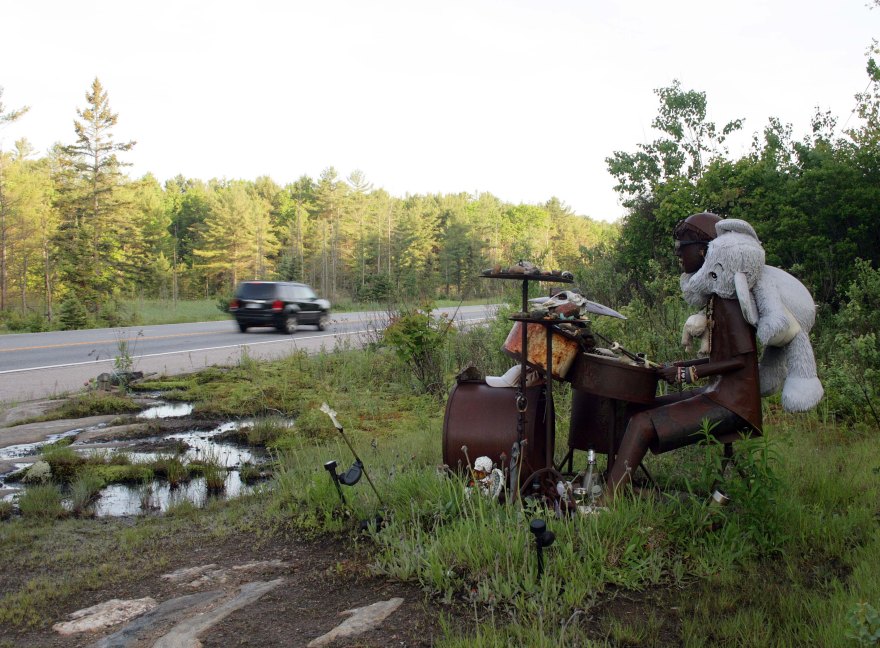 Cole Howard Memorial Sculpture. Highway 69 ©2024