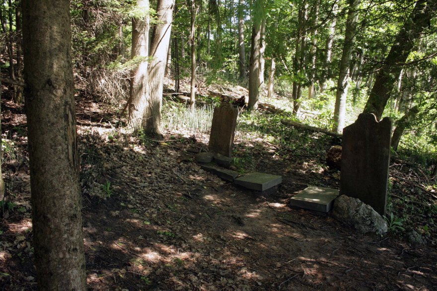 Old Garrison Hospital Cemetery, Penetanguishene ON ©2026